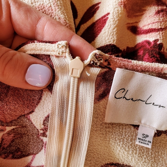 Charles Henry‎ Cream Floral Patterned Bell Sleeve Cut Out Mini Dress Sz SP NWOT - Picture 4 of 16